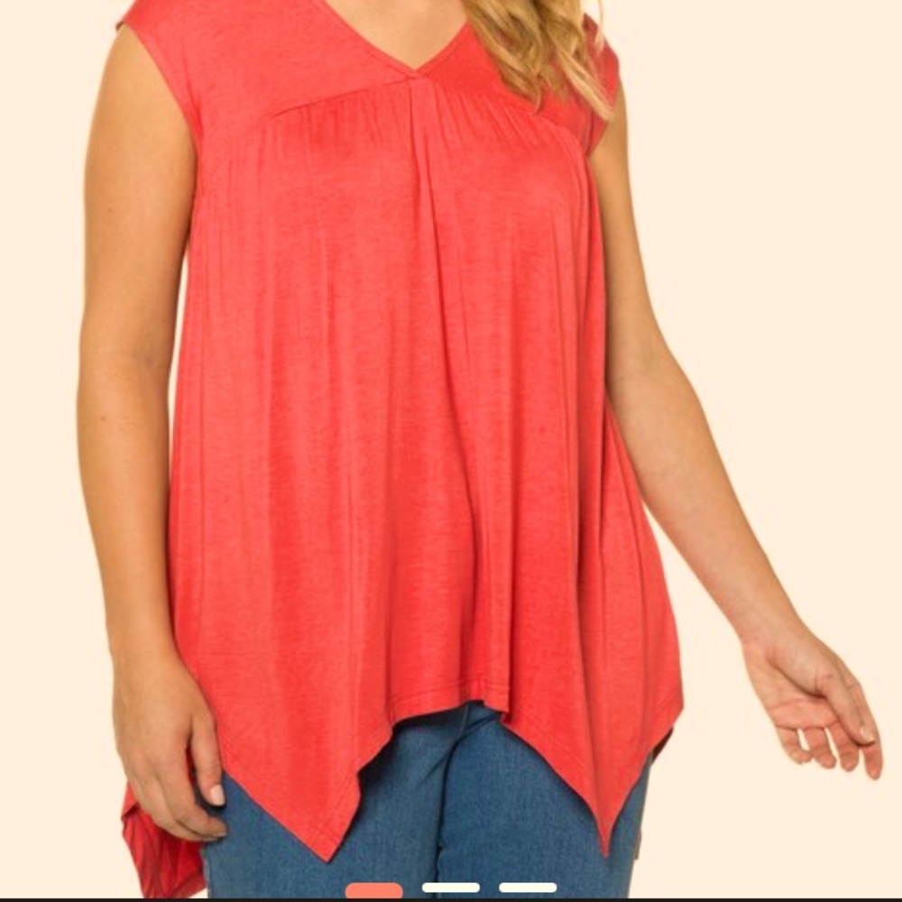 Sharkbite Hem, Knit A-line oversize v-neck tank in melon/peach